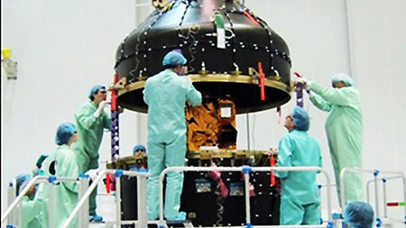 20130906094604-vnredsat-launch